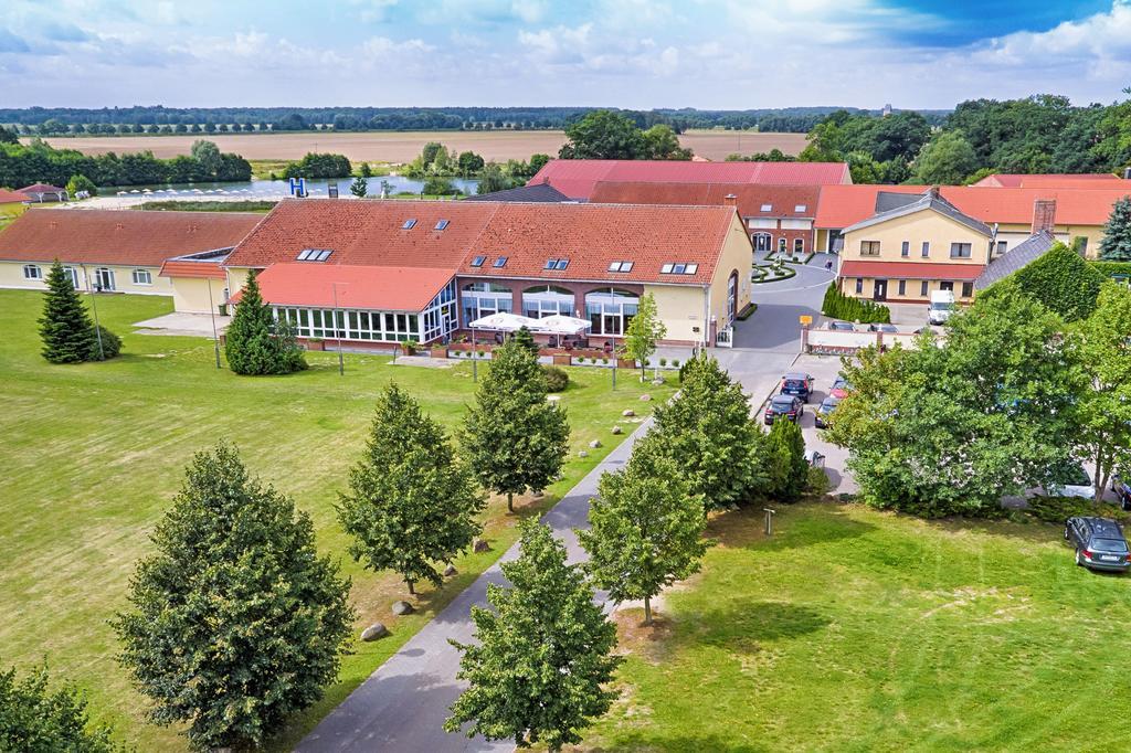 Sport- & Vital-Resort Neuer Hennings Hof Perleberg Exterior photo